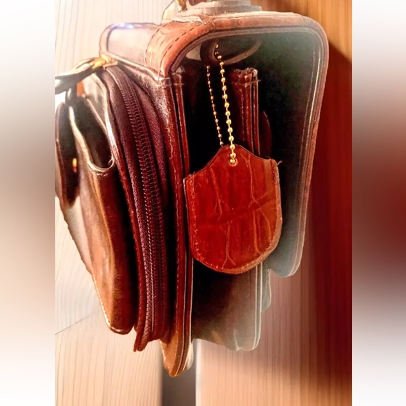 🌹BELLE ROSE🌹 CROC EMBOSSED LEATHER MULTI COMPARTMENT ORGANIZER CROSSBODY BAG - Picture 5 of 14